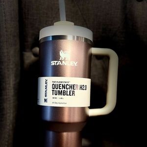 Just Released Stanley Rose Quartz Glow 40oz Quencher H2.0 FlowState Tumbler
